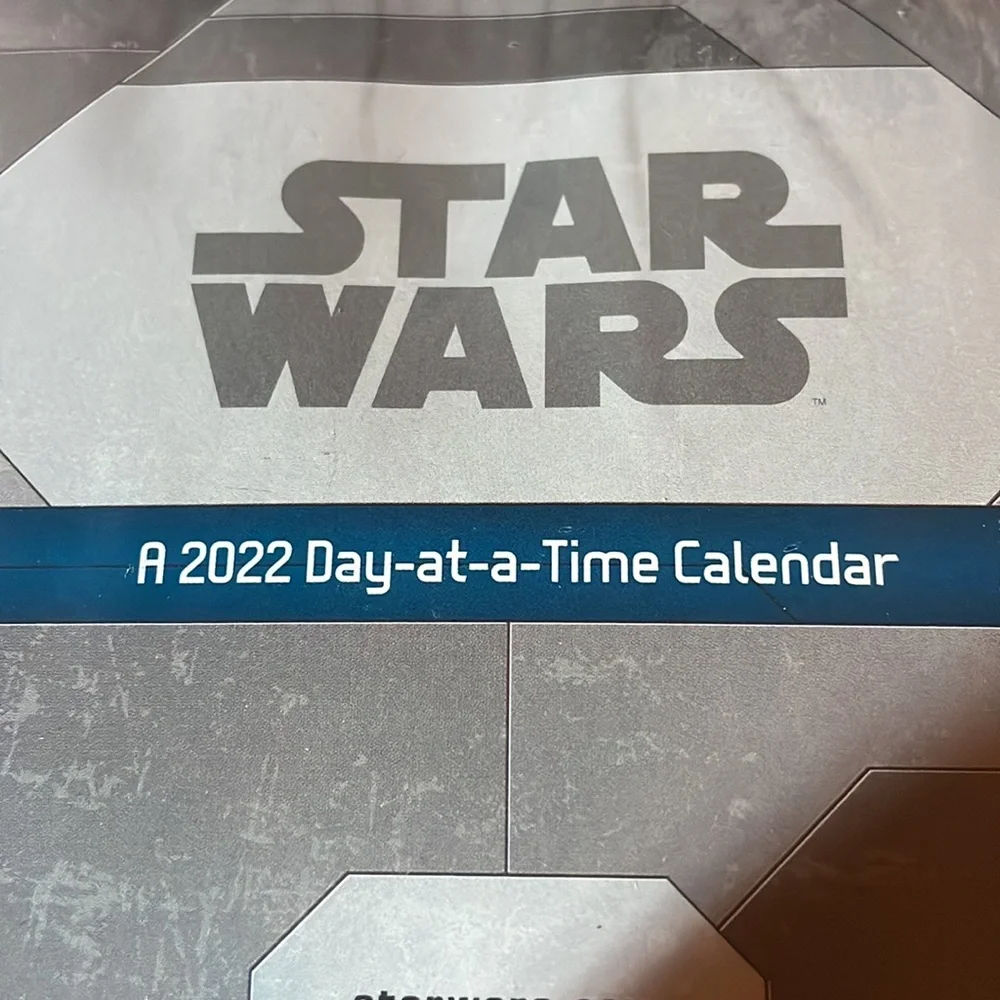 NWT 2022 Star Wars calendar - still 6 months left (Mlb)